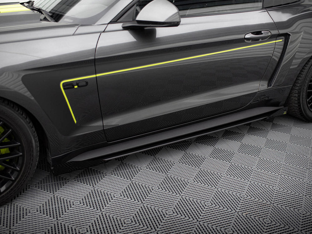 Maxton Design Street PRO Side Skirts Diffusers + Flaps Ford Mustang GT Mk6
