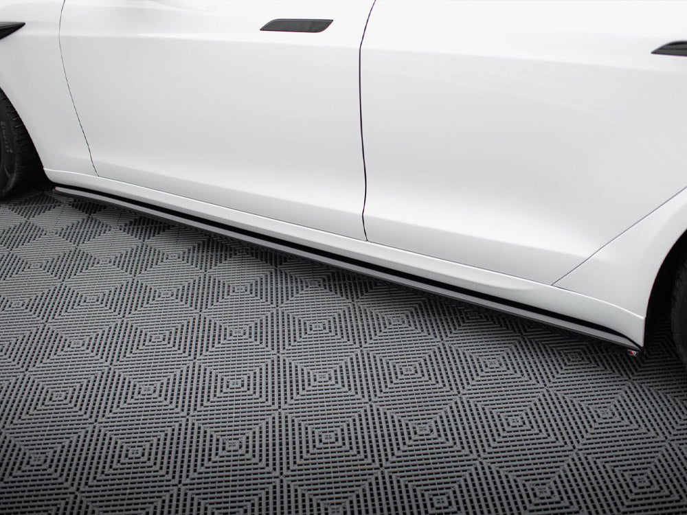 Maxton Design Side Skirts Diffusers V.2 Tesla Model S Plaid Mk1 Facelift