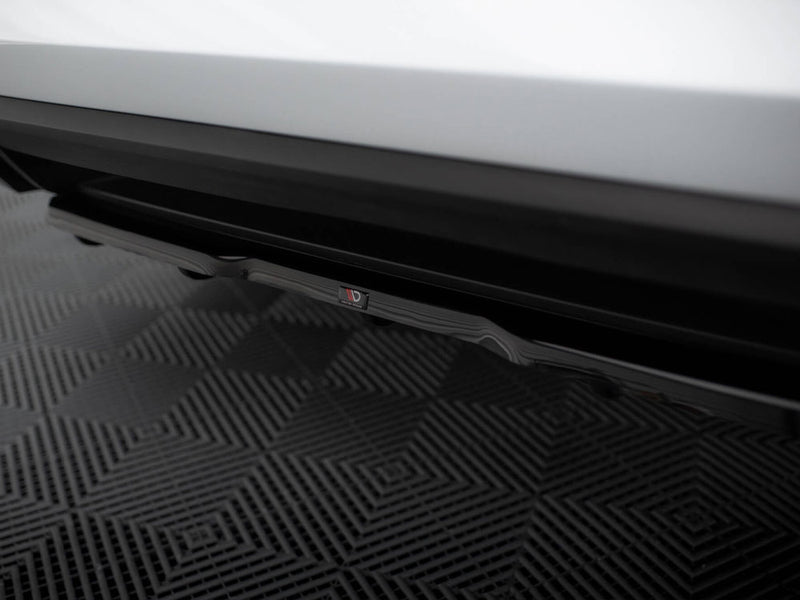 Maxton Design Central Rear Splitter (Vertical Bars) Skoda Kodiaq RS - Carbon Look