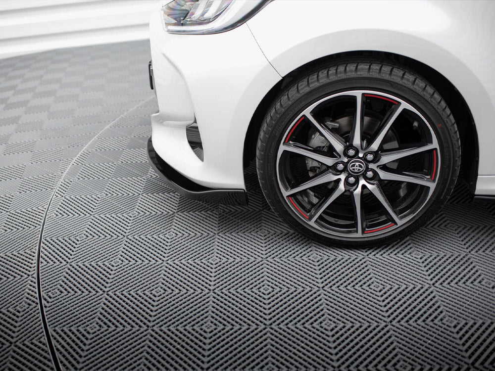 Maxton Design Front Splitter V.3 Toyota Yaris Mk4