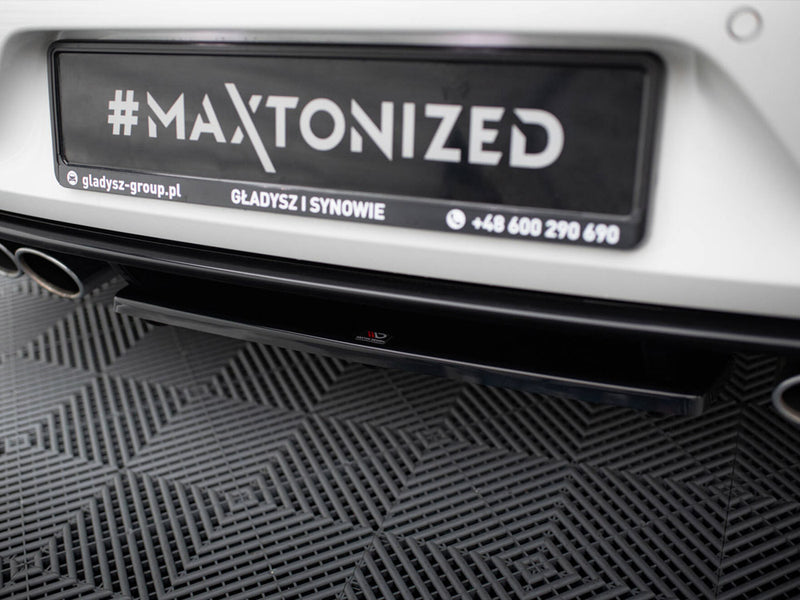Maxton Design Central Rear Splitter (Vertical Bars) VW Golf R Mk7 - Textured