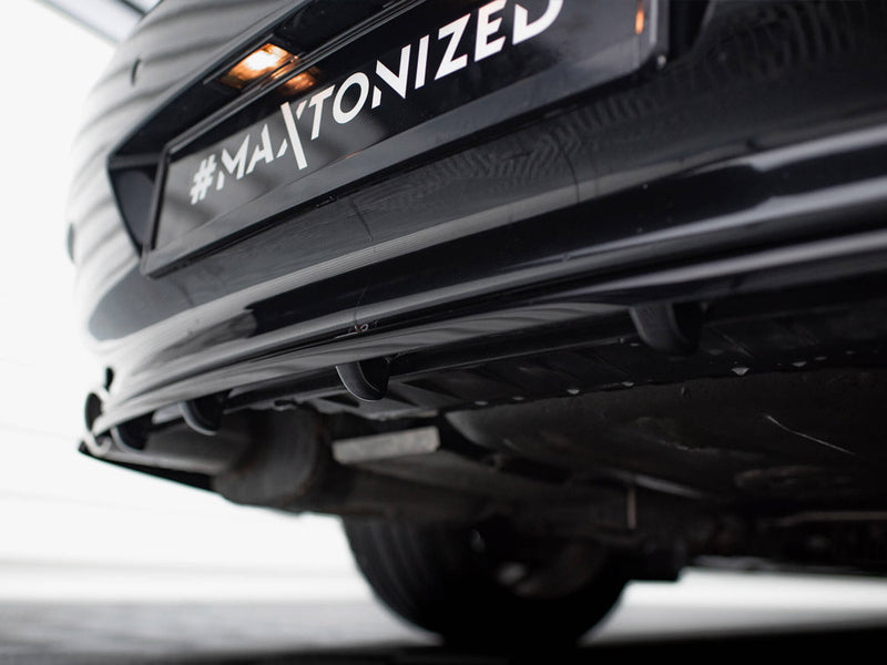 Maxton Design Central Rear Splitter (Vertical Bars) BMW 6 Coupe / Cabrio E63 / E64