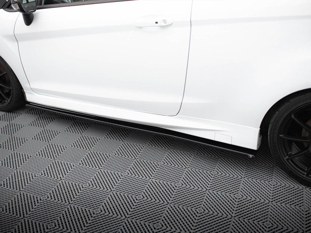 Maxton Design Side Skirts Diffusers Ford Fiesta ST / ST-Line Mk7 / Mk7 FL