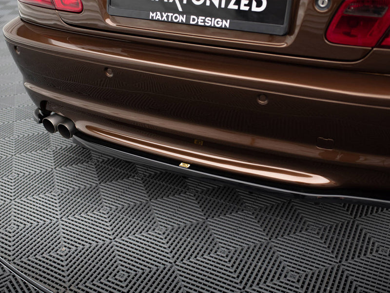 Maxton Design Central Rear Splitter (Vertical Bars) BMW 3 E46 Coupe M-Pack