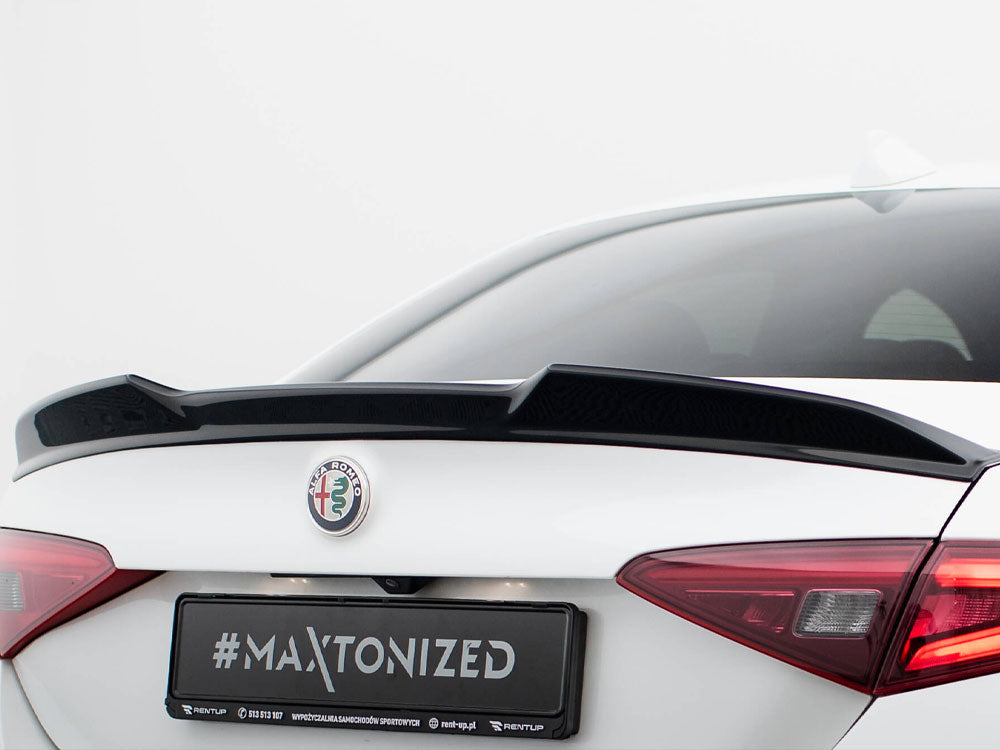 Maxton Design Spoiler CAP 3D Alfa Romeo Giulia