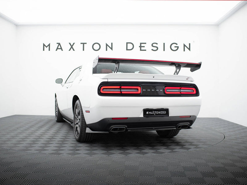 Maxton Design Carbon Spoiler + LED Dodge Challenger Mk3