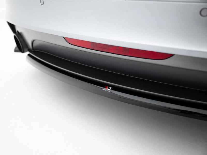 Maxton Design Central Rear Splitter Audi TT S-Line 8J Facelift