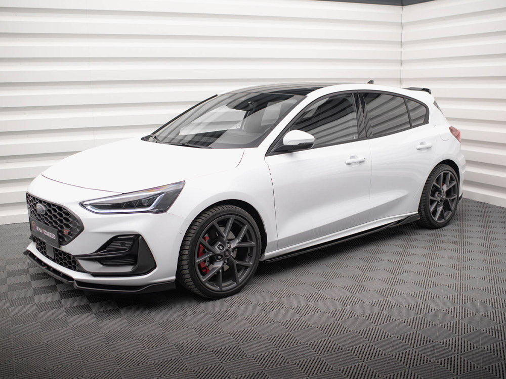 Maxton Design Side Skirts Diffusers V.4 Ford Focus ST / ST-Line Mk4 Facelift