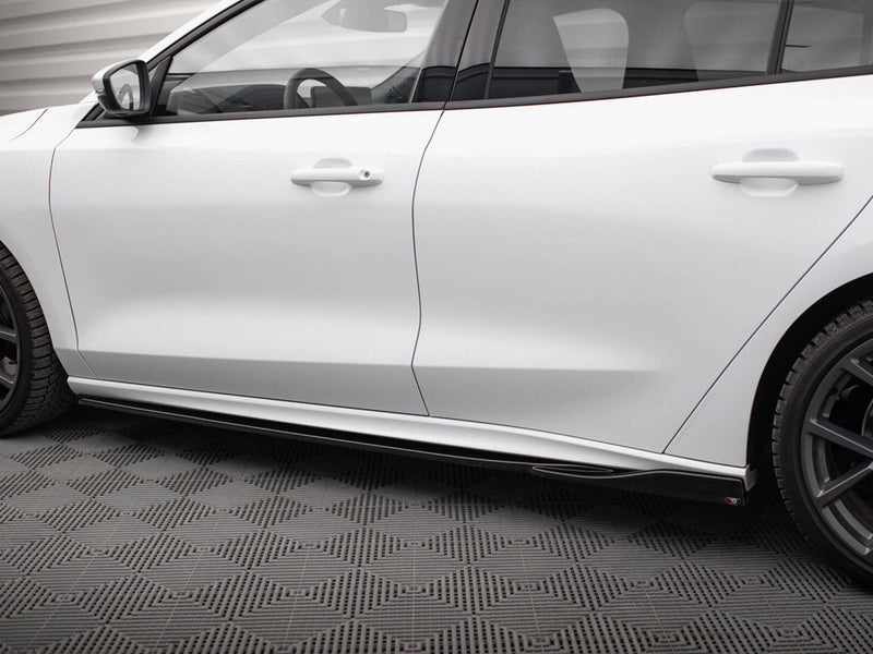 Maxton Design Side Skirts Diffusers V.4 Ford Focus ST / ST-Line Mk4 Facelift