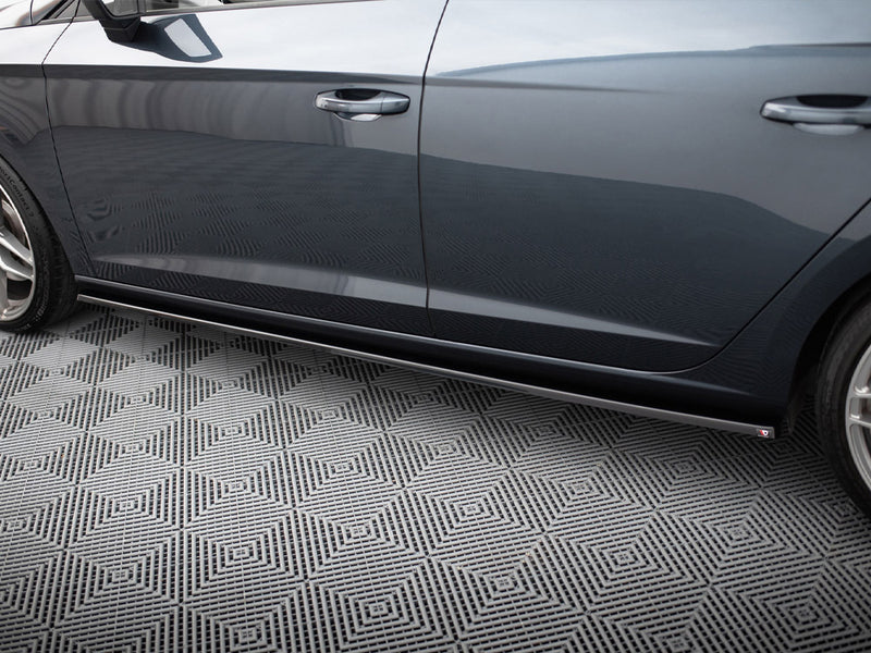 Maxton Design Side Skirts Diffusers V.2 Seat Leon Mk3 Cupra / FR Facelift