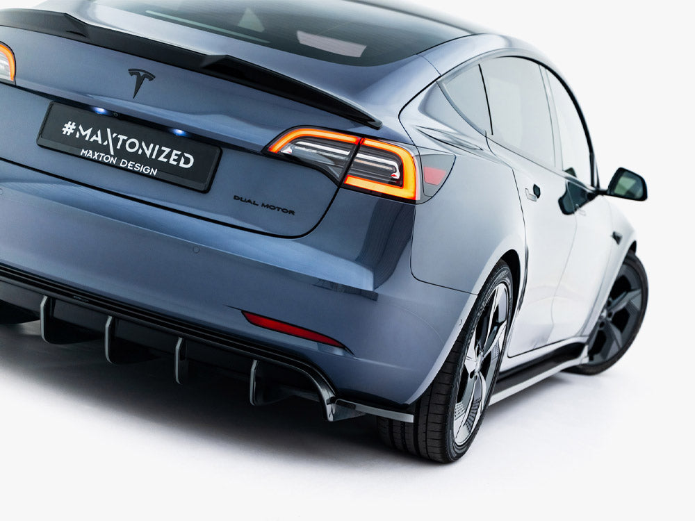 Maxton Design Rear Side Splitters V.2 Tesla Model 3