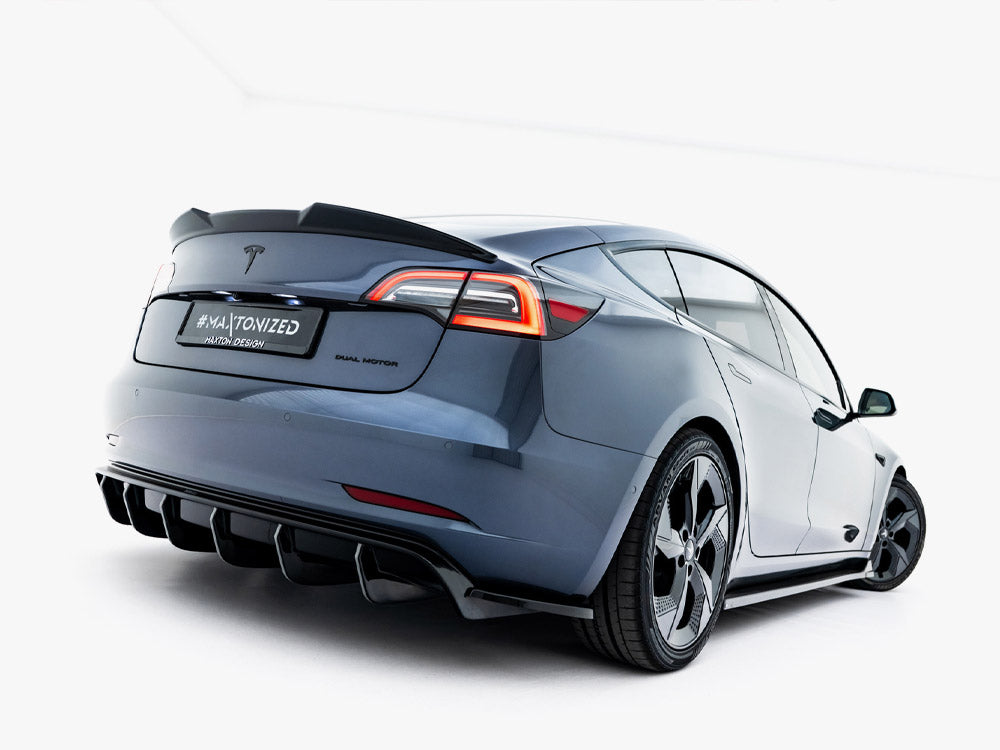 Maxton Design Rear Valance V.2 Tesla Model 3