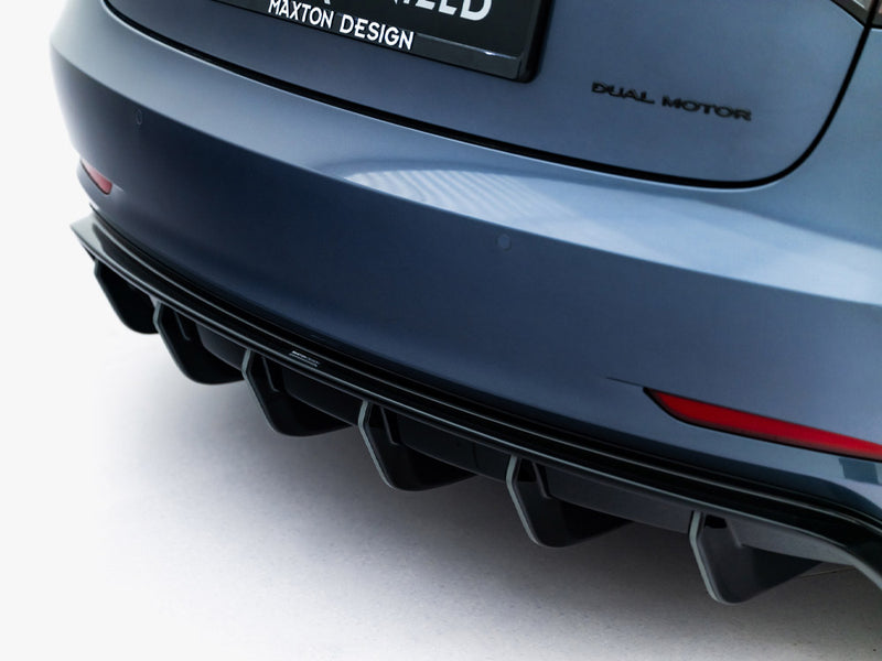 Maxton Design Rear Valance V.2 Tesla Model 3