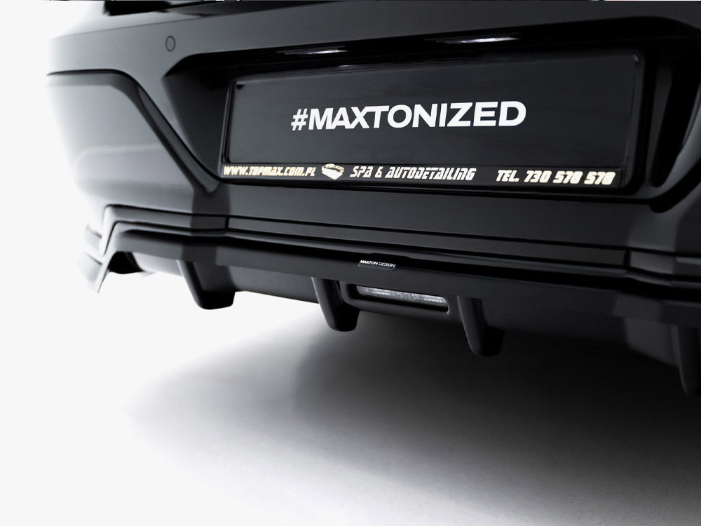 Maxton Design Rear Splitter (Vertical Bars) V.2 BMW 7 M-Pack G70