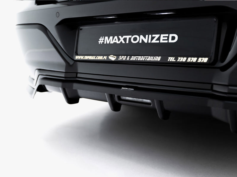 Maxton Design Rear Splitter (Vertical Bars) V.2 BMW 7 M-Pack G70