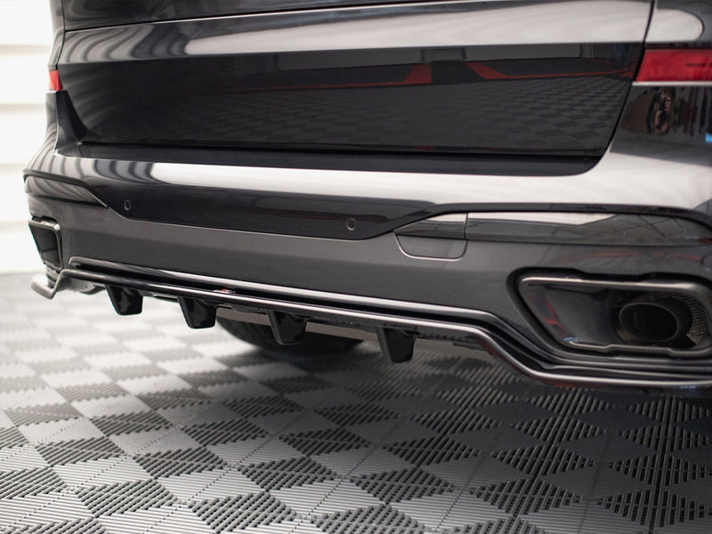 Maxton Design Rear Splitter (Vertical Bars) BMW X7 M-Pack G07