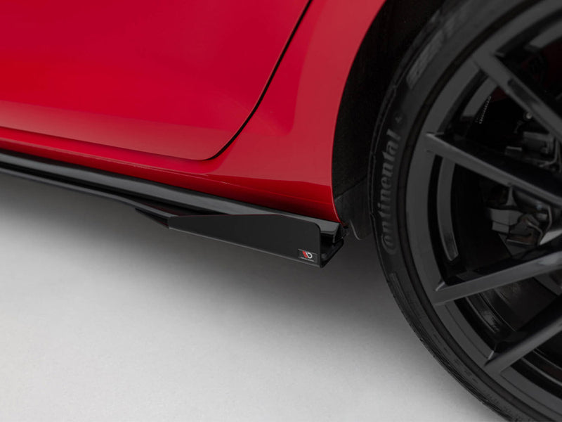 Maxton Design Street PRO Side Skirts Diffusers + Flaps Volkswagen Golf R / R-Line Mk7 Facelift
