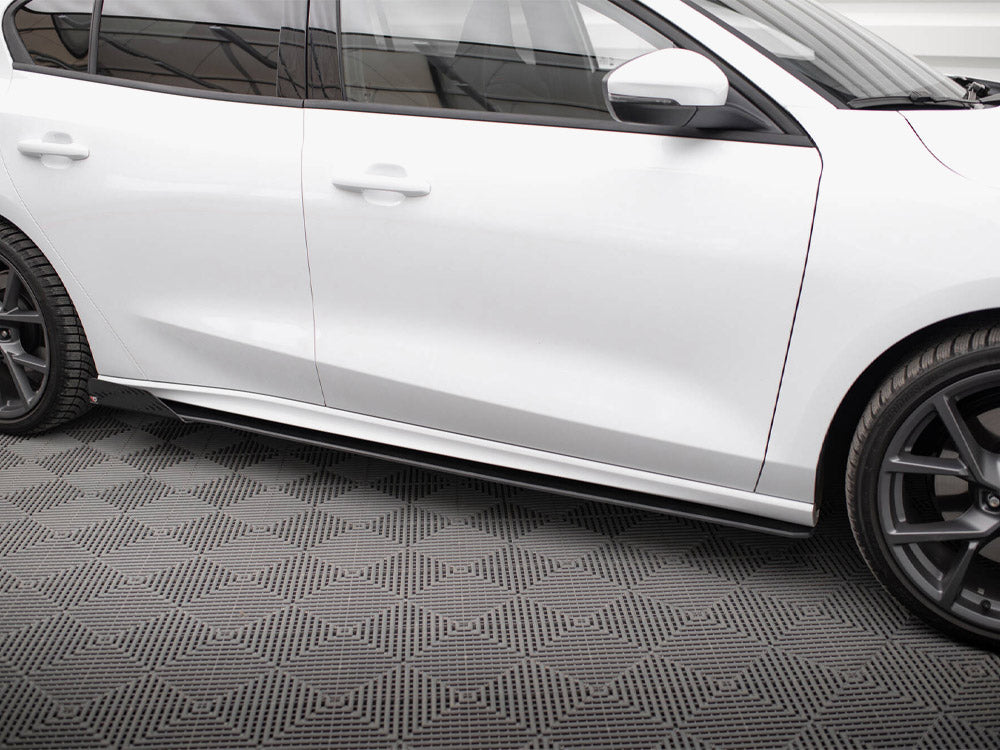 Maxton Design Street PRO Side Skirt Diffusers + Flaps Ford Focus ST / ST-Line Mk4
