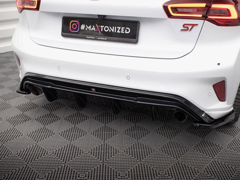 Maxton Design Rear Valance V.3 Ford Focus Hatchback ST Mk4