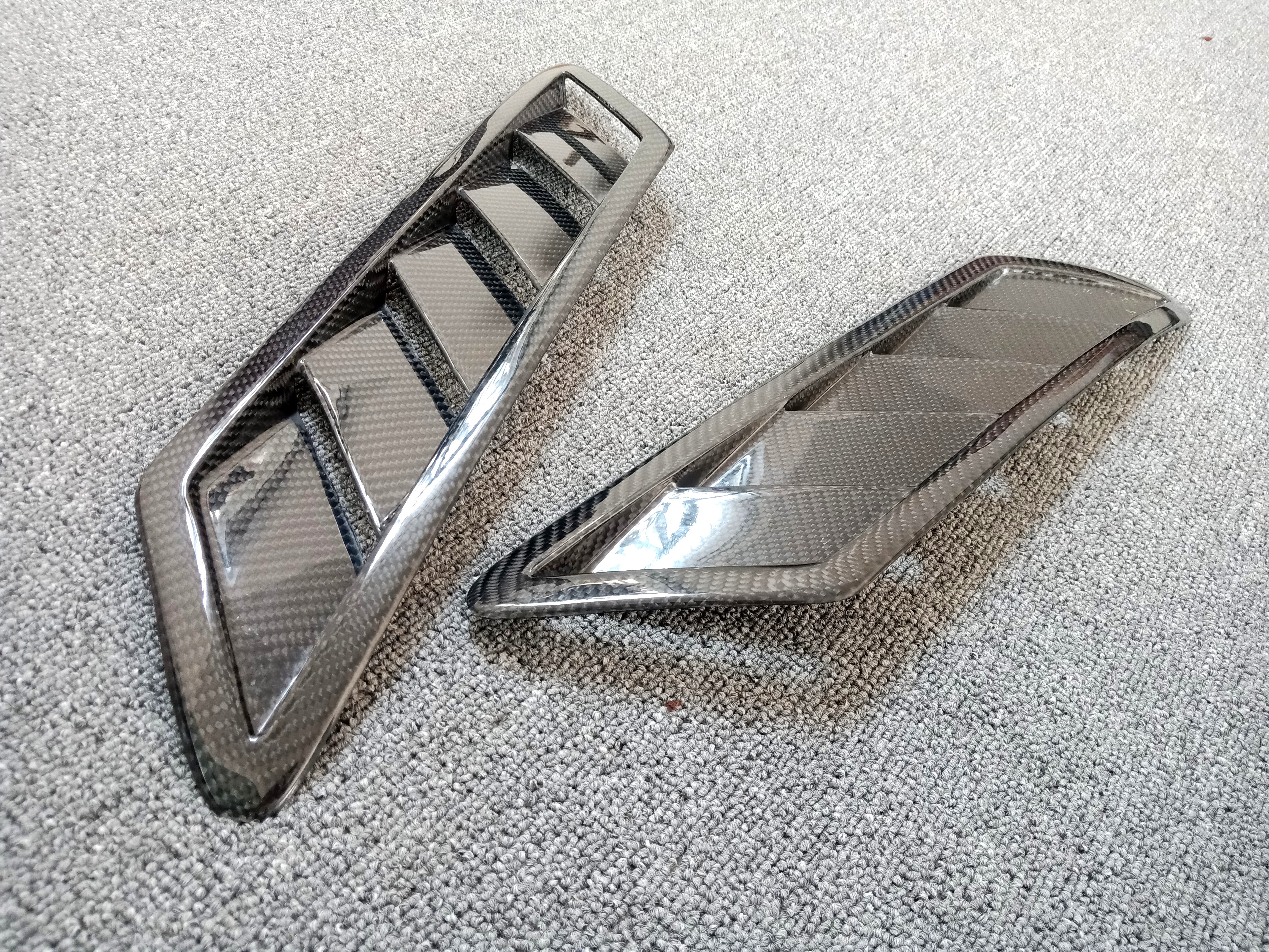 08- R35 Gtr Ni-V1 Style Front Fender Vent