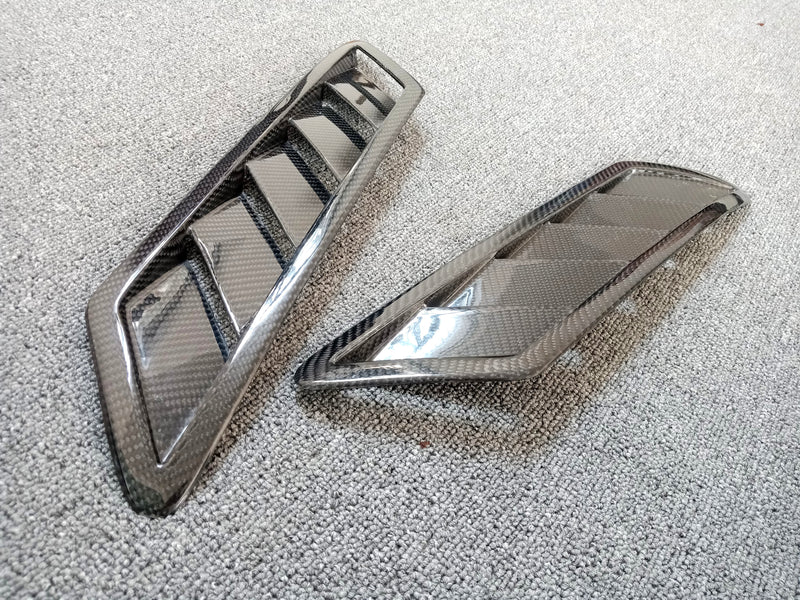 08- R35 Gtr Ni-V1 Style Front Fender Vent