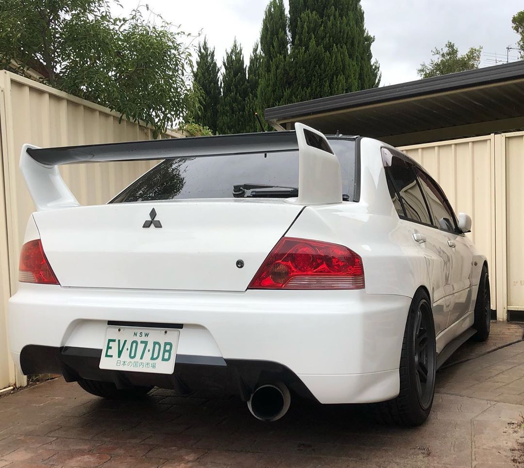 OEM 9 Style Rear Bumper Plastic for 2004-2007 Mitsubishi Lancer Evolut