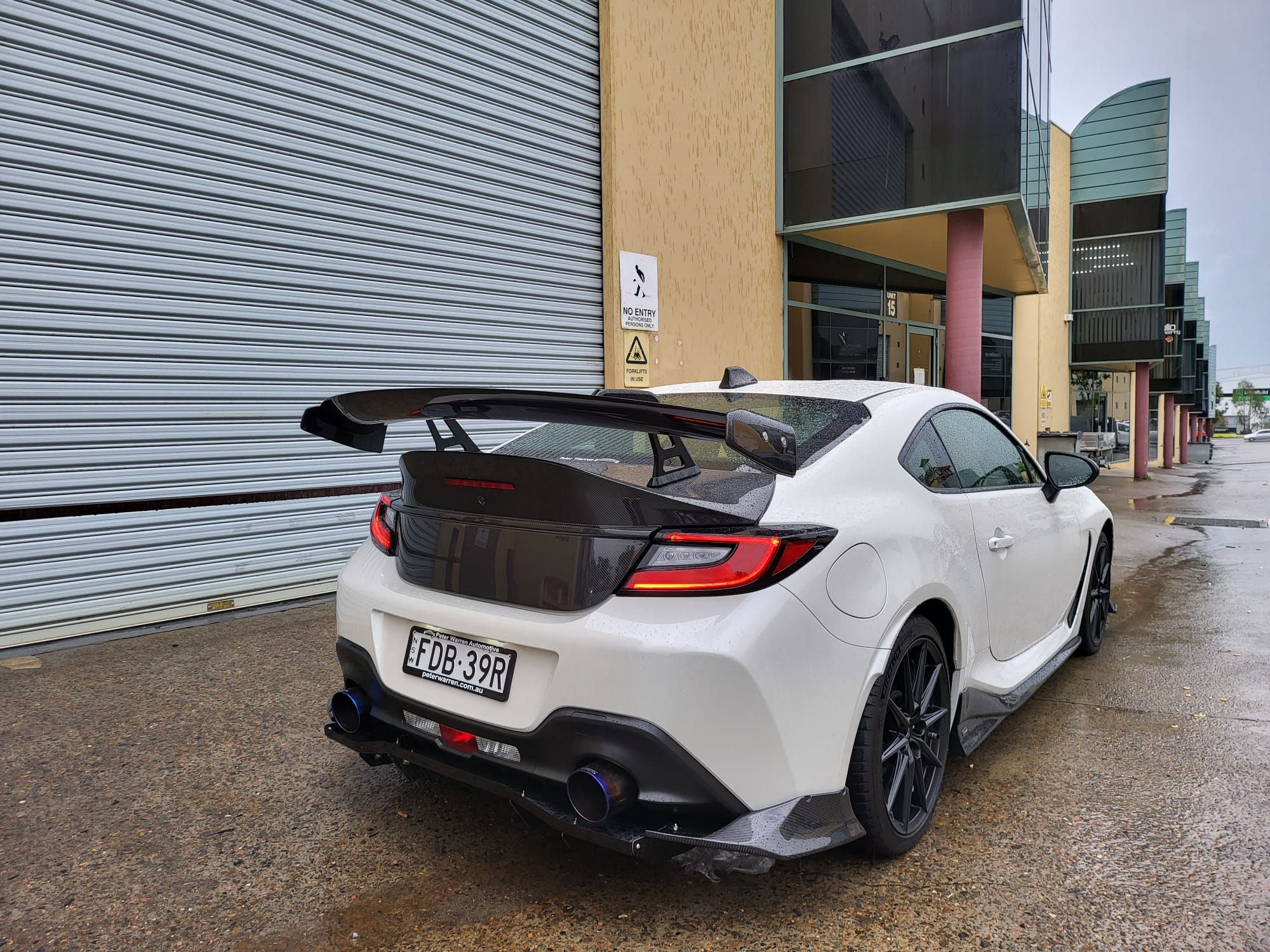 Gr86 Zn8 Brz Zd8 Vrsa1 Type Rear Diffuser & Shroud