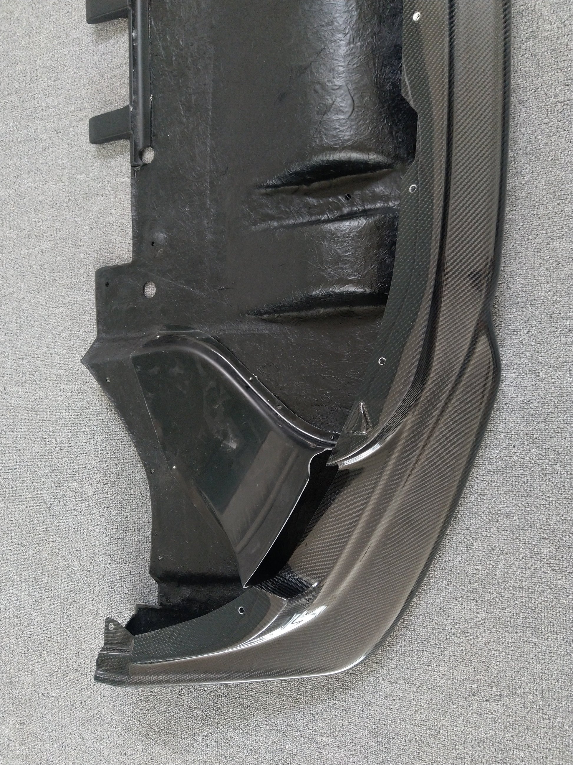 12-16 R35 Gtr Top Secret Style Front Diffuser