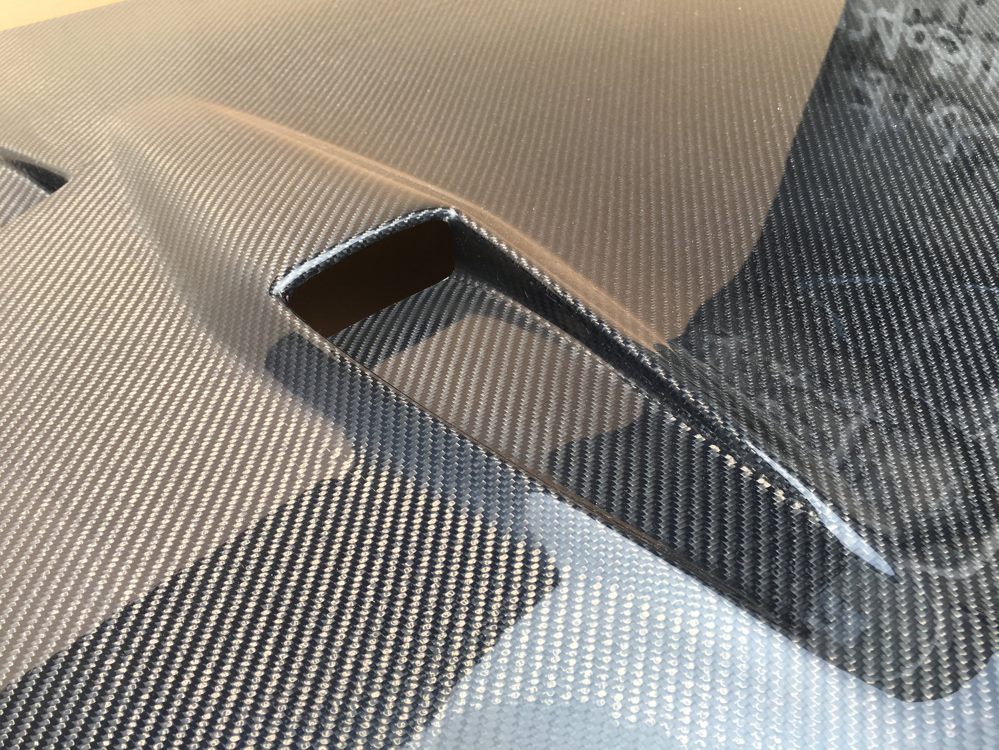 08-16 R35 Gtr Gtc (Vsii) Style Hood