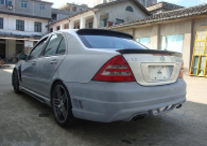 2001-2007 Mercedes Benz W203 C-Class Wi Style Rear Bumper Accessories