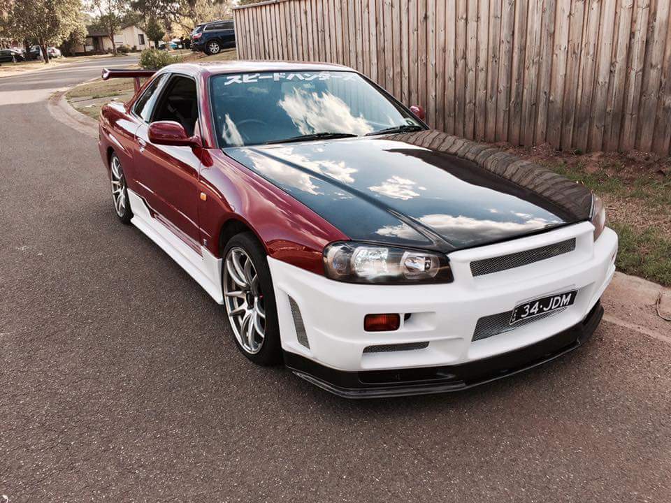 1999-2000 Nissan Skyline R34 Gtt 2D 4D Gtr-Style Bonnet W/o Duct Accessories