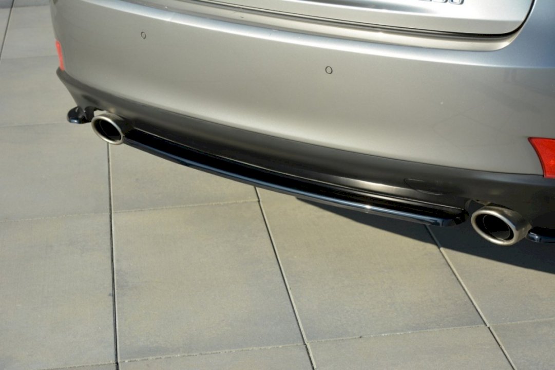 Central Rear Splitter Lexus Is 200T Mk3 (Without Vertical Bars) (2013- 2016)