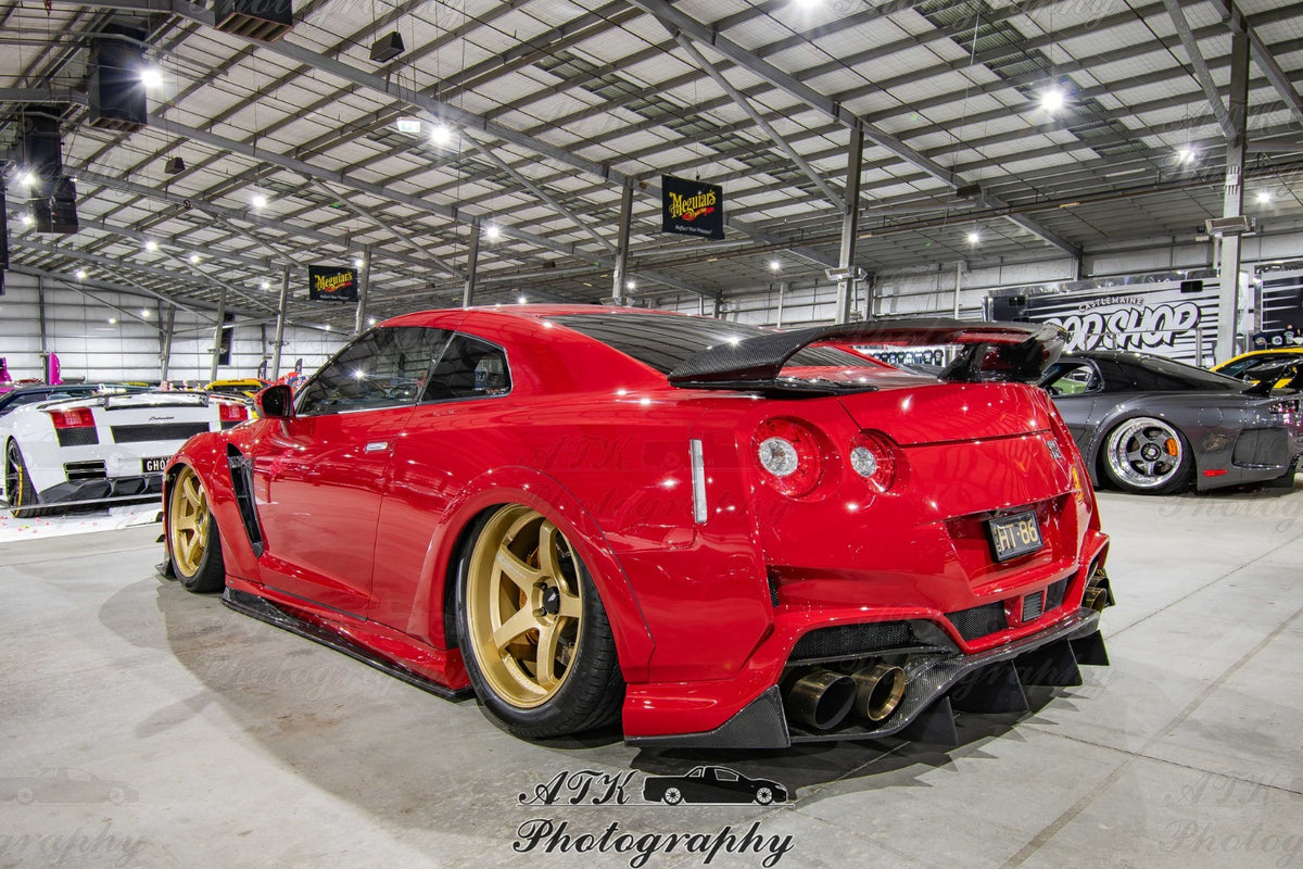 R35 GTR VRS '19 Ver Magnum Opus Style Kit rear three-quarter view